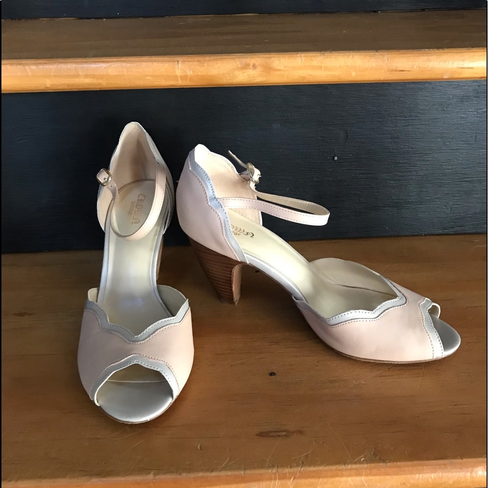 Crown Vintage Born Claire Retro Peep Toe Heels